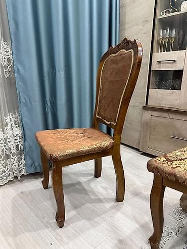 Тигүүчүлөр үчүн отургучтар: Зал үчүн отургуч, Колдонулган, Жыгач lalafo.kg да — 2 Тигүүчүлөр үчүн отургучтар: Зал үчүн отургуч, Колдонулган, Жыгач — 2