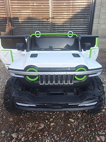 Машина на пульте управления Пользовались всего 2 месяца, состояние at lalafo.kg Машина на пульте управления Пользовались всего 2 месяца, состояние