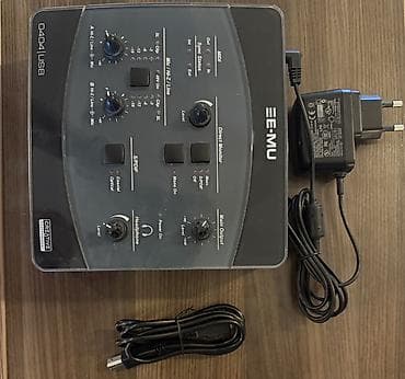 E-MU 0404 USB Цап dac АЦП ADC Усилитель для наушников Легенда at lalafo.kg E-MU 0404 USB Цап dac АЦП ADC Усилитель для наушников Легенда