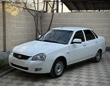 ВАЗ (ЛАДА) Priora: 2017 г., 1.6 л, Бензин, Седан at lalafo.kg ВАЗ (ЛАДА) Priora: 2017 г., 1.6 л, Бензин, Седан