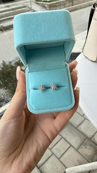 Серебряные серьги, Проба 925, Циркон, Женские, Новый at lalafo.kg Серебряные серьги, Проба 925, Циркон, Женские, Новый