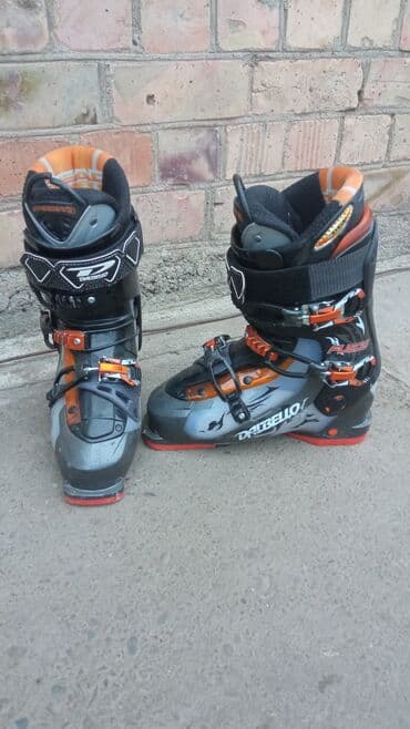 Горнолыжные ботинки Dalbello - Серия: вероятно Axion/АХ (логотип at lalafo.kg Горнолыжные ботинки Dalbello - Серия: вероятно Axion/АХ (логотип