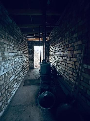 Очень срочно продается одноэтажный закошенный кирпичный дом с lalafo.kg да — 10 Очень срочно продается одноэтажный закошенный кирпичный дом с — 10