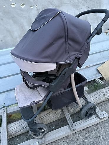 Учоо 1000 сом .😍Коляска,диван состояние жакшы, жууп алыш керек эшикте at lalafo.kg Учоо 1000 сом .😍Коляска,диван состояние жакшы, жууп алыш керек эшикте