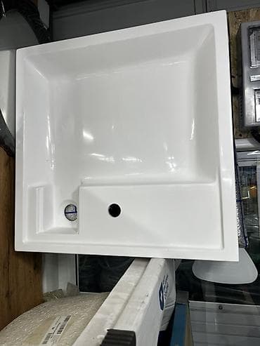 Раковина для ванной, Особенности: Глянцевое, Материал: Керамика at lalafo.kg Раковина для ванной, Особенности: Глянцевое, Материал: Керамика