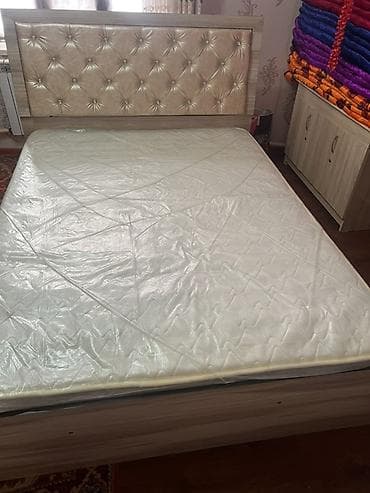 Офис эмереги: Эки кишилик керебет, Колдонулган, Жумшак башы менен, узуну - 200 см lalafo.kg да — 4 Офис эмереги: Эки кишилик керебет, Колдонулган, Жумшак башы менен, узуну - 200 см — 4