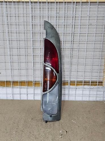 Задний правый стоп-сигнал Renault 1998 г., Б/у, Оригинал, Германия at lalafo.kg Задний правый стоп-сигнал Renault 1998 г., Б/у, Оригинал, Германия