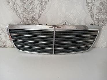 Решетка радиатора Mercedes-Benz 1999 г., Б/у, Оригинал at lalafo.kg Решетка радиатора Mercedes-Benz 1999 г., Б/у, Оригинал