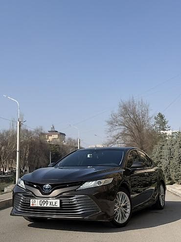 Toyota Camry: 2020 г., 2.5 л, Вариатор, Гибрид, Седан at lalafo.kg Toyota Camry: 2020 г., 2.5 л, Вариатор, Гибрид, Седан