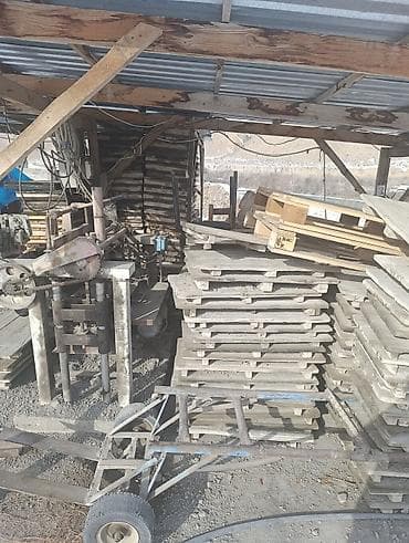 Оборудование для производства пескоблоков — комплект Продаётся станок at lalafo.kg Оборудование для производства пескоблоков — комплект Продаётся станок