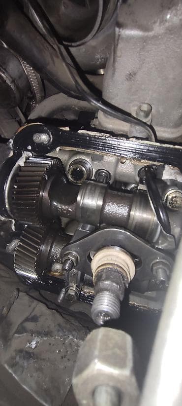 Бөлүштүргүч валдар: Бензиндик кыймылдаткыч Volkswagen 1.8 л lalafo.kg да — 3 Бөлүштүргүч валдар: Бензиндик кыймылдаткыч Volkswagen 1.8 л — 3