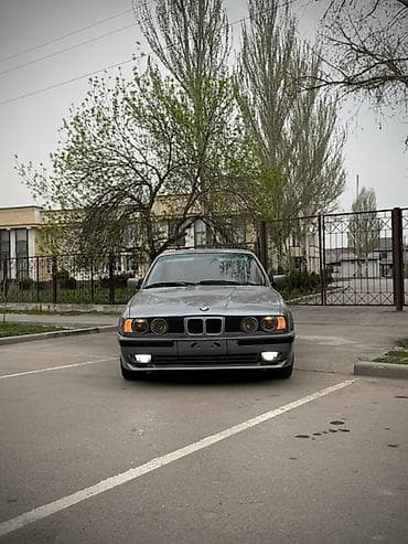 BMW 5 series: 1992 г., 3 л, Ручные, Бензин, Седан at lalafo.kg BMW 5 series: 1992 г., 3 л, Ручные, Бензин, Седан