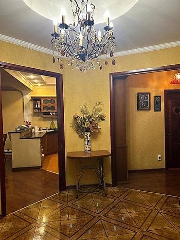 5 бөлмө, 152 м², Эркиндик бульвары Элитка, 2 кабат, Евро оңдоо lalafo.kg да 5 бөлмө, 152 м², Эркиндик бульвары Элитка, 2 кабат, Евро оңдоо