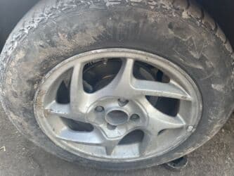 Литые Диски R 15 Volkswagen, Комплект, отверстий - 4, Б/у at lalafo.kg Литые Диски R 15 Volkswagen, Комплект, отверстий - 4, Б/у