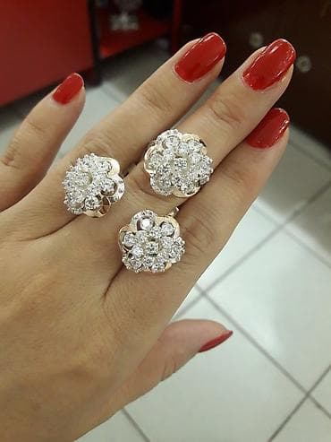 Набор украшений, Проба 925, Женские, Б/у at lalafo.kg Набор украшений, Проба 925, Женские, Б/у