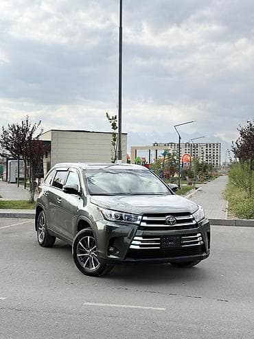 Toyota Highlander: 2019 г., 3.5 л, Автомат, Бензин, Кроссовер lalafo.kg да Toyota Highlander: 2019 г., 3.5 л, Автомат, Бензин, Кроссовер