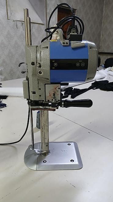 Портативный вертикальный раскройный нож с серводвигателем at lalafo.kg Портативный вертикальный раскройный нож с серводвигателем