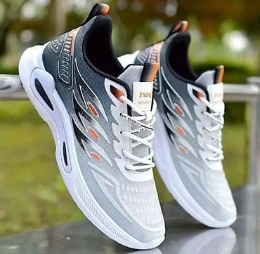 Мужские кроссовки 43 размер at lalafo.kg Мужские кроссовки 43 размер