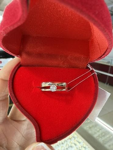 Төш белгилер: Шакек, Сүйүү шакеги, Үлгүсү 585, Аялдарга, Фианит, Жаңы lalafo.kg да — 3 Төш белгилер: Шакек, Сүйүү шакеги, Үлгүсү 585, Аялдарга, Фианит, Жаңы — 3