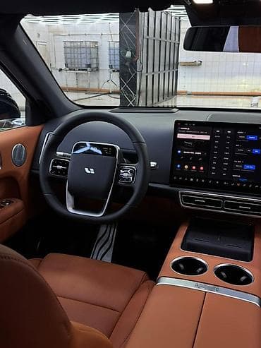 Lixiang L6: 2025 г., 1.5 л, Автомат, Электромобиль, Кроссовер at lalafo.kg Lixiang L6: 2025 г., 1.5 л, Автомат, Электромобиль, Кроссовер