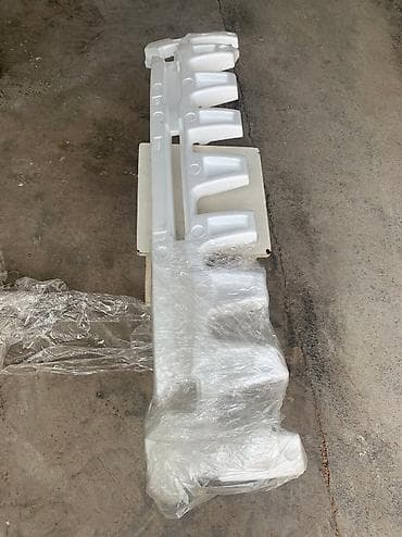 Усилитель бампера Toyota, Оригинал at lalafo.kg Усилитель бампера Toyota, Оригинал