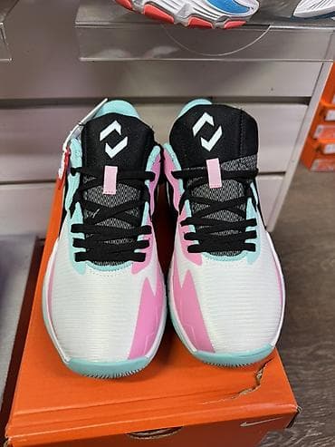 Мужские кроссовки, 39.5, Nike, Новый, Платная доставка, Самовывоз at lalafo.kg Мужские кроссовки, 39.5, Nike, Новый, Платная доставка, Самовывоз