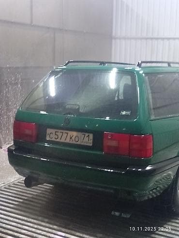 Volkswagen Passat Variant: 1993 г., 2.8 л, Механика, Бензин, Универсал at lalafo.kg Volkswagen Passat Variant: 1993 г., 2.8 л, Механика, Бензин, Универсал