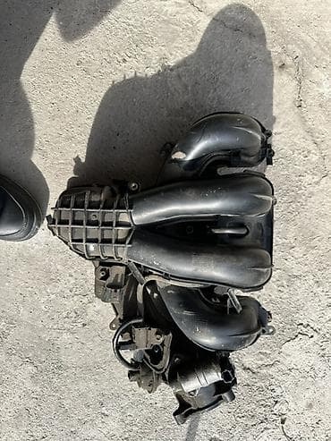 Коллектор Mazda 2003 г., Б/у, Оригинал at lalafo.kg Коллектор Mazda 2003 г., Б/у, Оригинал