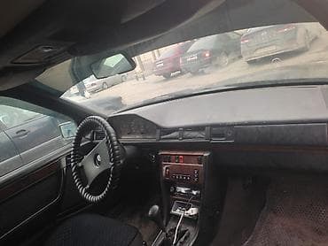 Ковролин: Mercedes-Benz W124: 1994 г., 3 л, Механика, Дизель, Седан lalafo.kg да — 4 Ковролин: Mercedes-Benz W124: 1994 г., 3 л, Механика, Дизель, Седан — 4