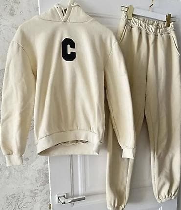 Спортивный костюм женский, покупала в Италии за 8000, размер М до 44 at lalafo.kg Спортивный костюм женский, покупала в Италии за 8000, размер М до 44