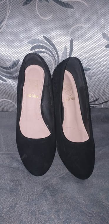 Продаю туфли замшевые размер 37 at lalafo.kg Продаю туфли замшевые размер 37