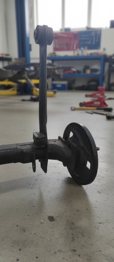 Балка на тайота раум старый кузов 2000года at lalafo.kg Балка на тайота раум старый кузов 2000года