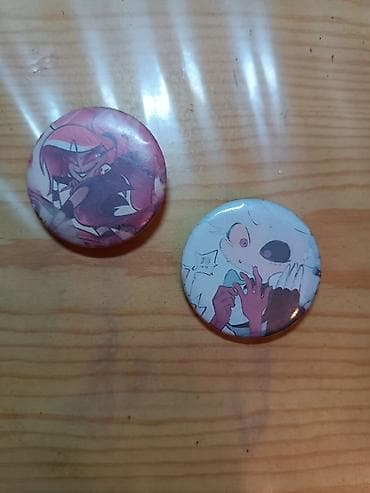 Набор из 2 круглых значков с персонажами из Отель Хазбин. Особенности at lalafo.kg Набор из 2 круглых значков с персонажами из Отель Хазбин. Особенности