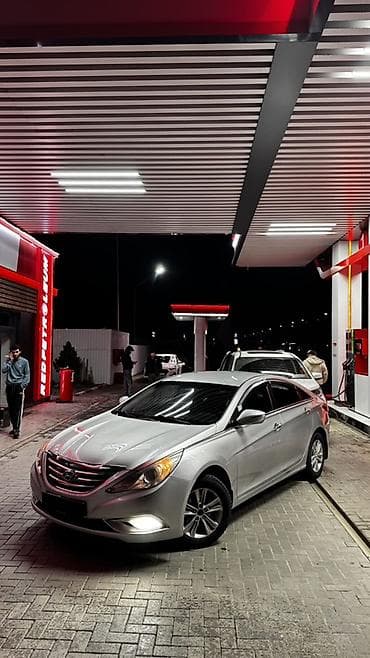 Hyundai Sonata: 2012 г., 2 л, Автомат, Газ, Седан at lalafo.kg Hyundai Sonata: 2012 г., 2 л, Автомат, Газ, Седан