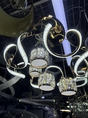 Потолочная светодиодная люстра с декоративными плафонами - Тип lalafo.kg да Потолочная светодиодная люстра с декоративными плафонами - Тип