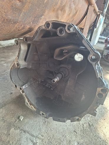Коробка передач Механика Audi 1994 г., Б/у, Оригинал, Германия at lalafo.kg Коробка передач Механика Audi 1994 г., Б/у, Оригинал, Германия