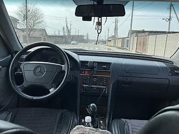 Mercedes-Benz C-Class: 1994 г., 2.2 л, Ручные, Газ, Седан at lalafo.kg Mercedes-Benz C-Class: 1994 г., 2.2 л, Ручные, Газ, Седан