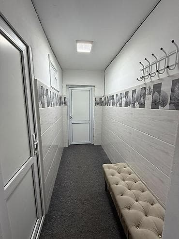 Аренда помещения под офис/кабинет - Отдельный вход через светлый at lalafo.kg Аренда помещения под офис/кабинет - Отдельный вход через светлый