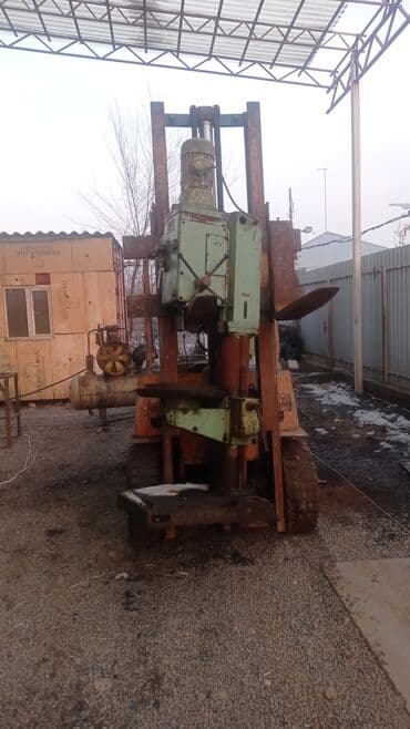 Сверлильный станок.2 н 118.в отличном состоянии at lalafo.kg Сверлильный станок.2 н 118.в отличном состоянии