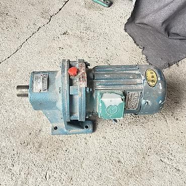 Мотор- редуктор( 3фазы 075квт) at lalafo.kg Мотор- редуктор( 3фазы 075квт)