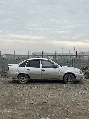 Chevrolet Nexia: 2012 г., 1.6 л, Механика, Бензин, Седан at lalafo.kg Chevrolet Nexia: 2012 г., 1.6 л, Механика, Бензин, Седан