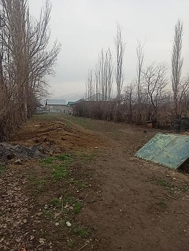 Продается два жилых дома участок по документам 13соток по факту больше at lalafo.kg Продается два жилых дома участок по документам 13соток по факту больше