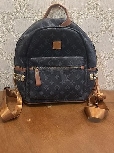 Рюкзак, Материал: Искусственная кожа, Унисекс, Новый at lalafo.kg Рюкзак, Материал: Искусственная кожа, Унисекс, Новый