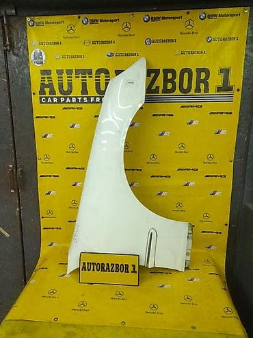 Крылья правая и левая сторона. Mercedes Benz w203 Цвет белый. Есть at lalafo.kg Крылья правая и левая сторона. Mercedes Benz w203 Цвет белый. Есть