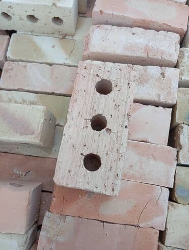 Пустотелый, дырчатый, Жженый кирпич, Полублок, 250×120×90 at lalafo.kg Пустотелый, дырчатый, Жженый кирпич, Полублок, 250×120×90
