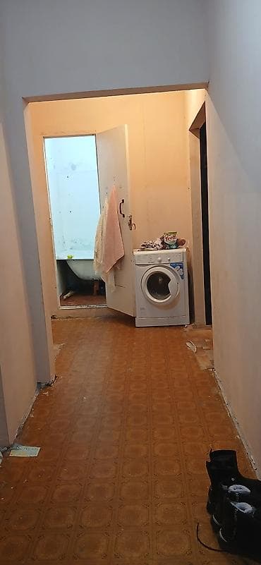 Derways: 2 комнаты, 52 м², 106 серия, 3 этаж, Старый ремонт at lalafo.kg — 3 Derways: 2 комнаты, 52 м², 106 серия, 3 этаж, Старый ремонт — 3