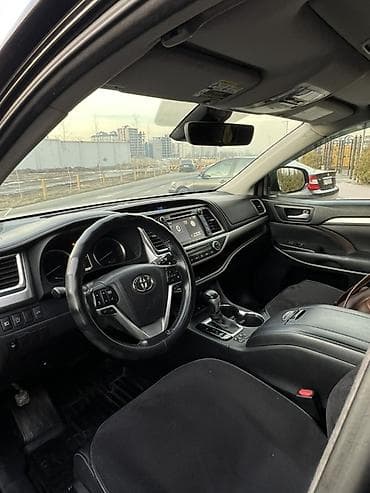 Dacia: Toyota Highlander: 2017 г., 3.5 л, Автомат, Бензин, Кроссовер at lalafo.kg — 10 Dacia: Toyota Highlander: 2017 г., 3.5 л, Автомат, Бензин, Кроссовер — 10