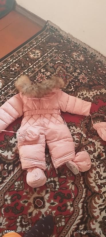 Детский зимний комбинезон-трансформер для девочки, розовый at lalafo.kg Детский зимний комбинезон-трансформер для девочки, розовый