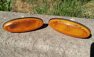 Накладка крыла Переднее правое Mazda, 2000 г., Б/у, Оригинал at lalafo.kg Накладка крыла Переднее правое Mazda, 2000 г., Б/у, Оригинал