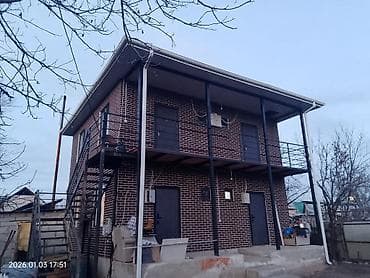 Продажа полдома: Продается двухэтажный дом с отдельными входами на каждый этаж at lalafo.kg — 1 Продажа полдома: Продается двухэтажный дом с отдельными входами на каждый этаж — 1